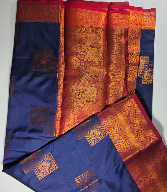 Traditional navy blue Dakshini pattu saree