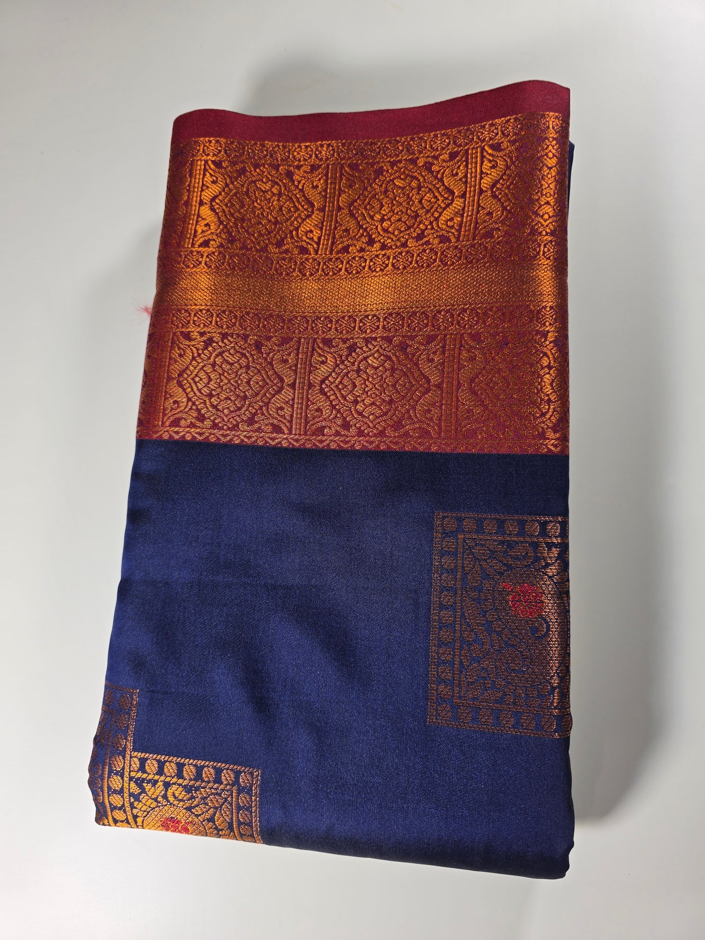 Traditional navy blue Dakshini pattu saree