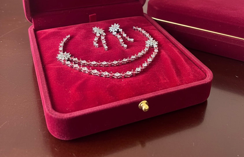 American diamond necklace