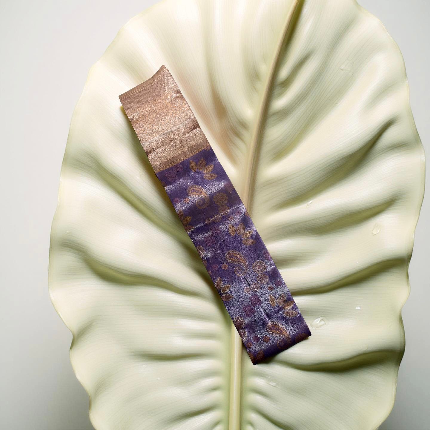 "Graceful Kuberapattu: Light Purple Body with Peach Border and Gold Zari"