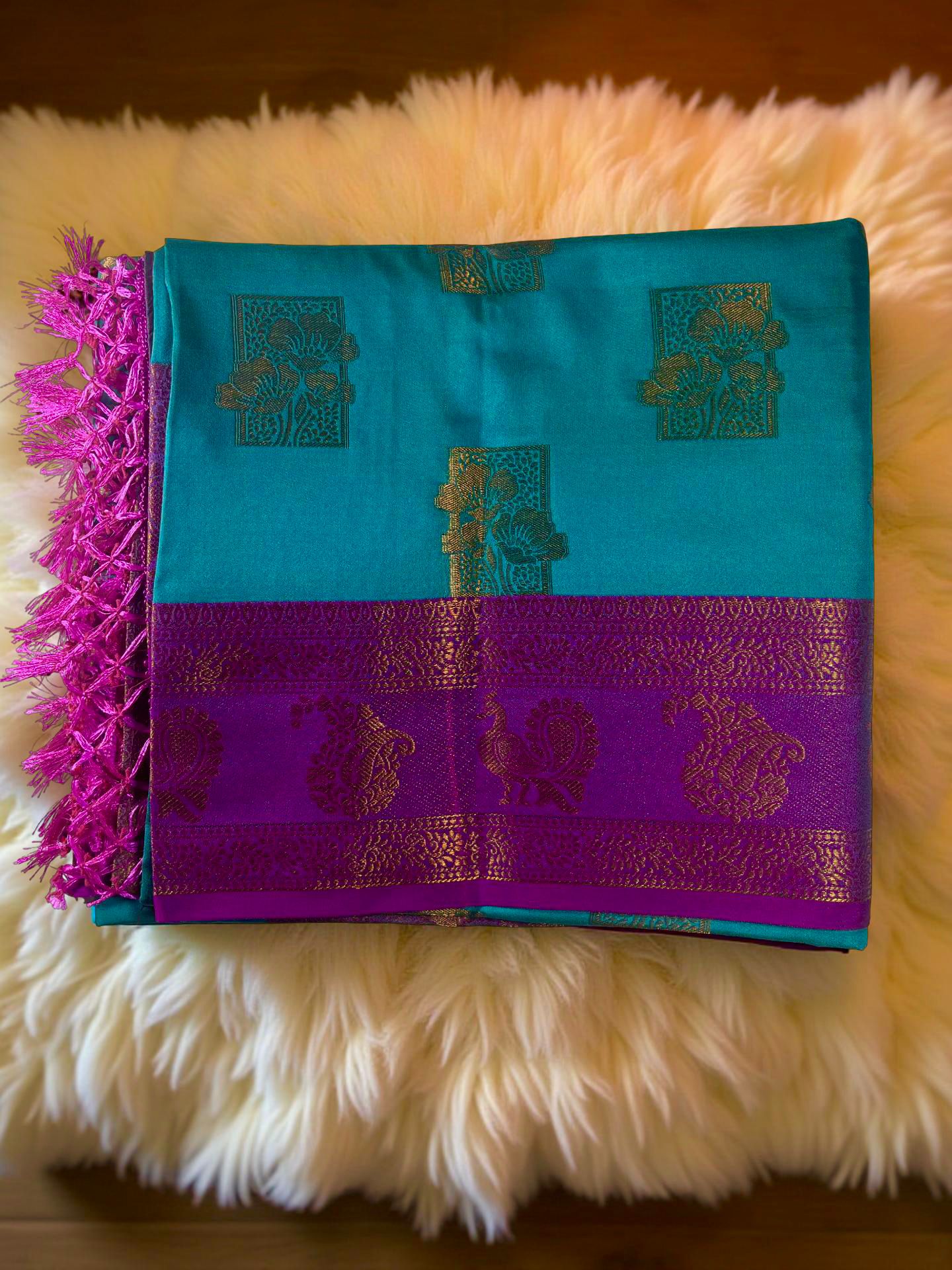 Vibrant Green & Pink Dakshini Pattu Saree with Intricate Copper Zari Weave