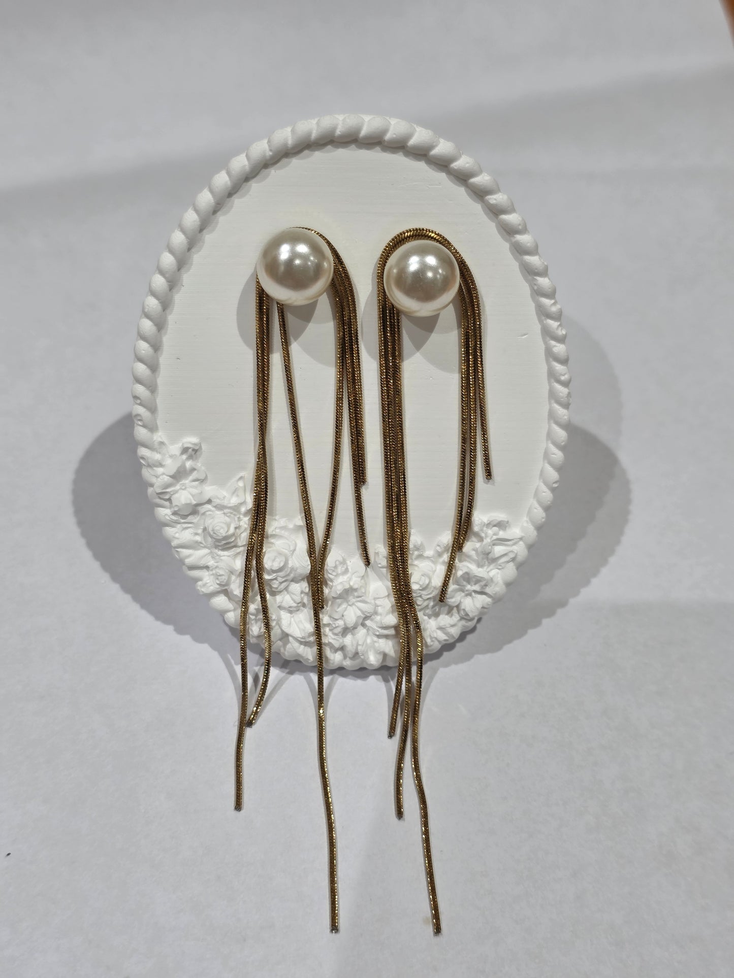 Earing76
