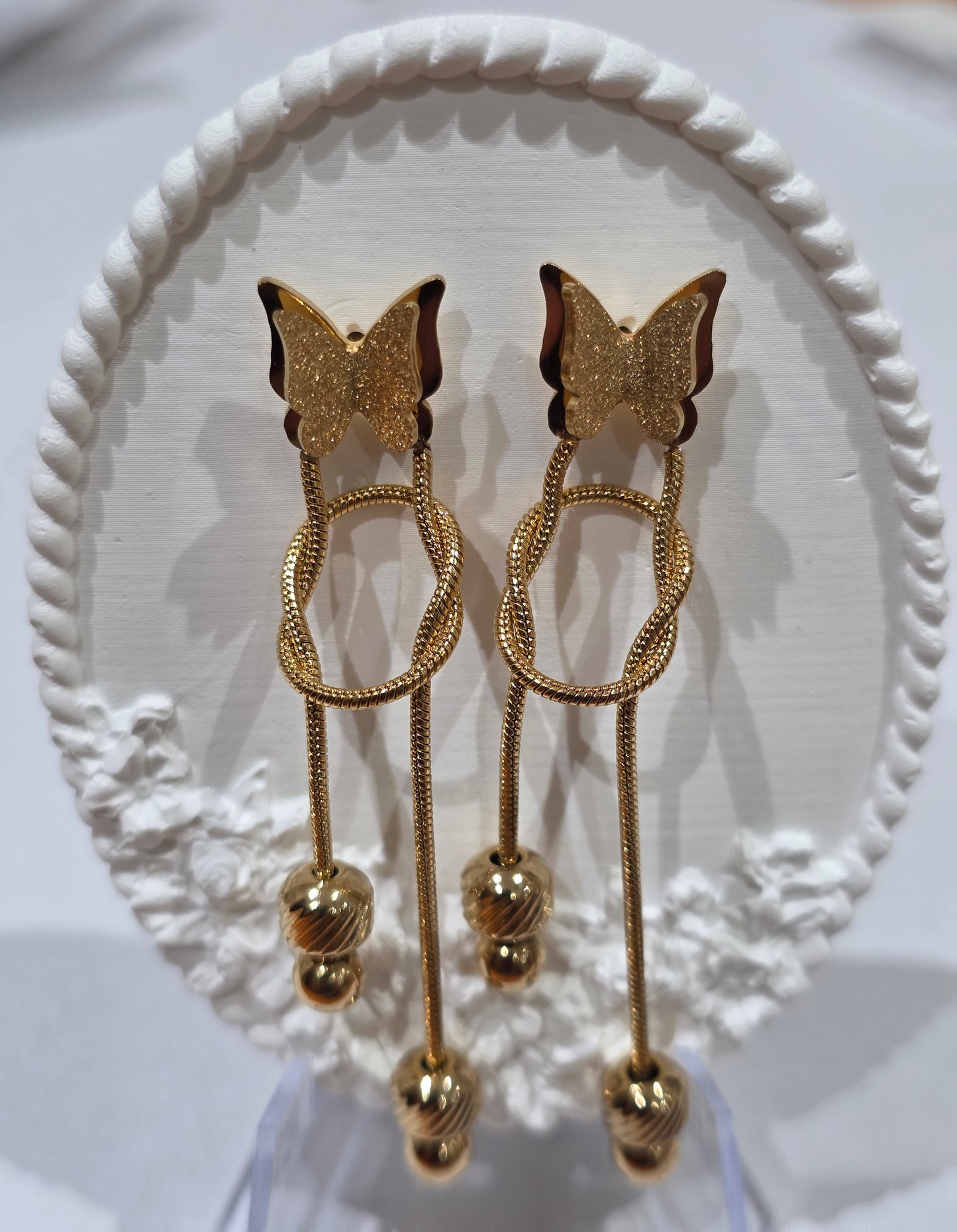 Earing 83